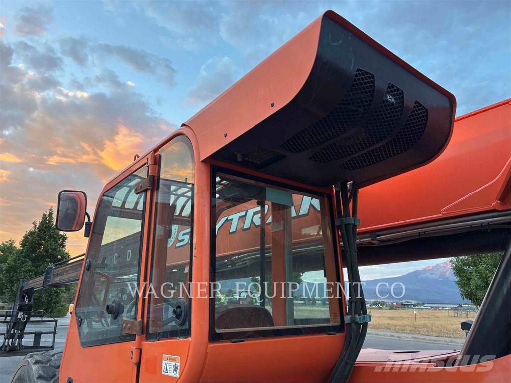 SkyTrak 10054 Telescopic handlers