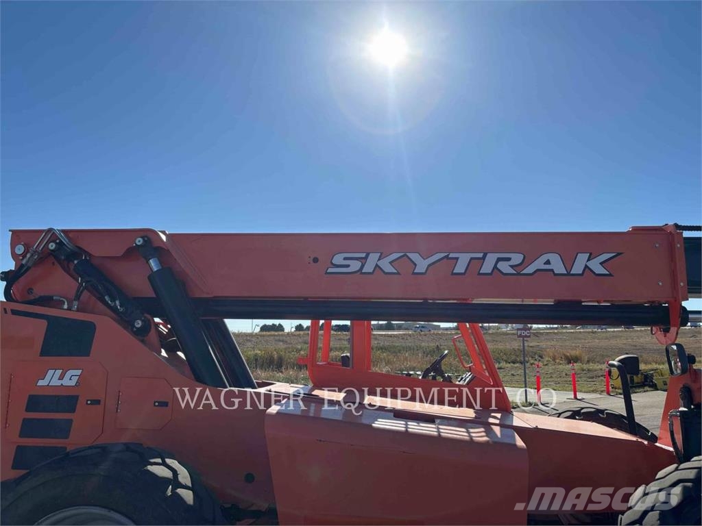 SkyTrak 10054 Teleskopski viličarji