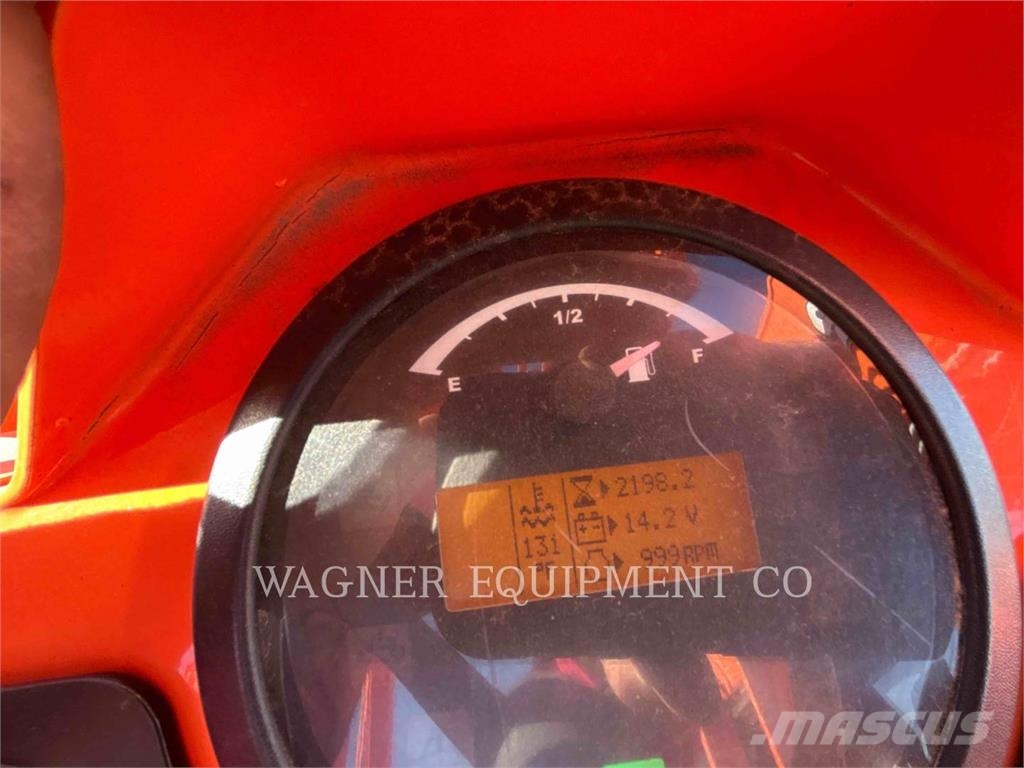 SkyTrak 10054 Teleskopski viličarji
