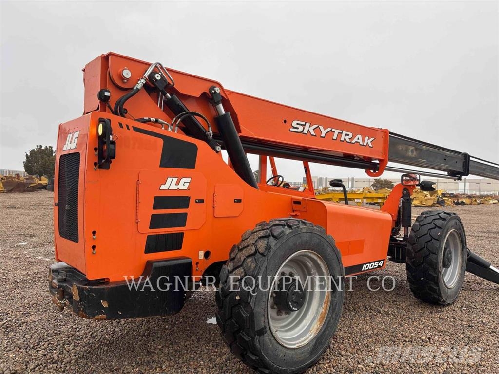 SkyTrak 10054 Teleszkópos rakodók