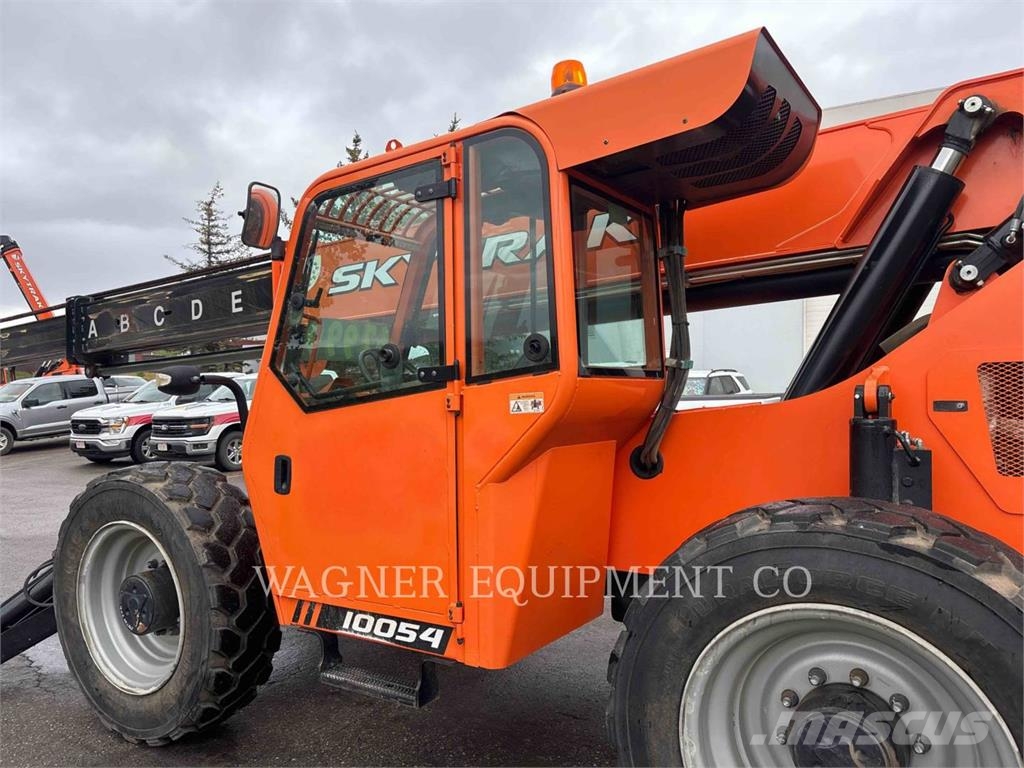 SkyTrak 10054 T4F Teleszkópos rakodók