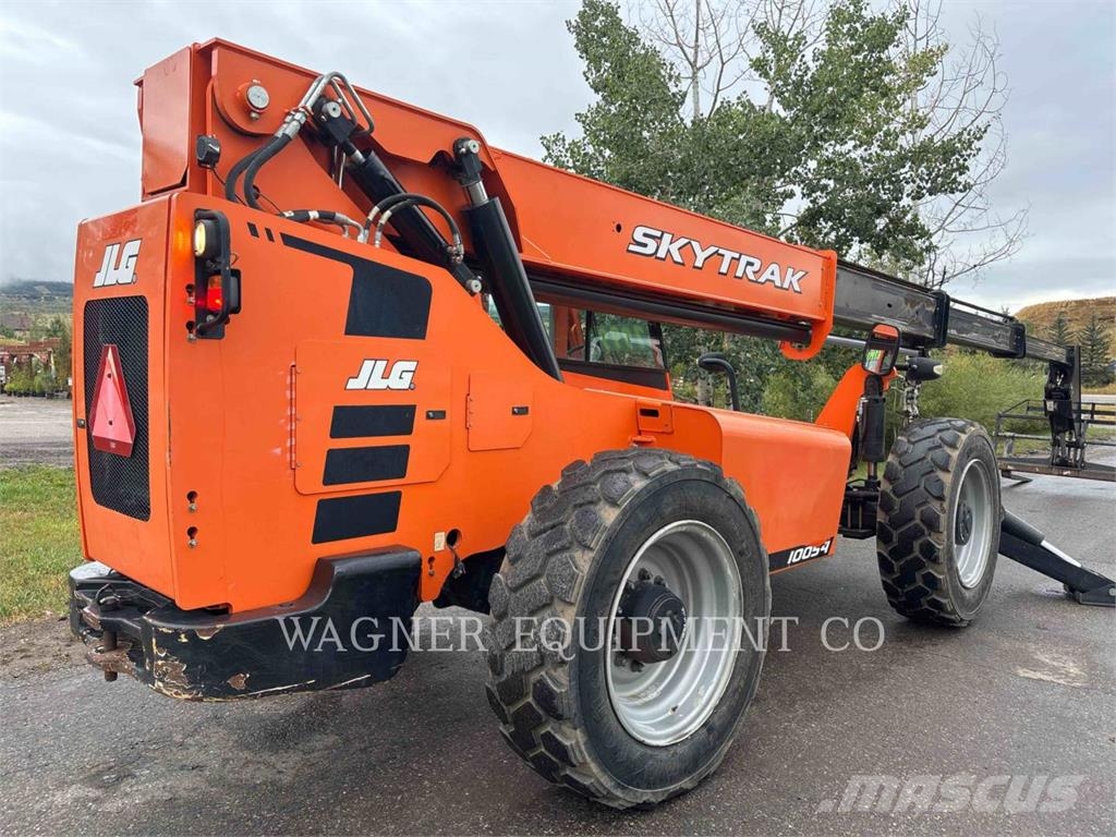 SkyTrak 10054 T4F Teleszkópos rakodók