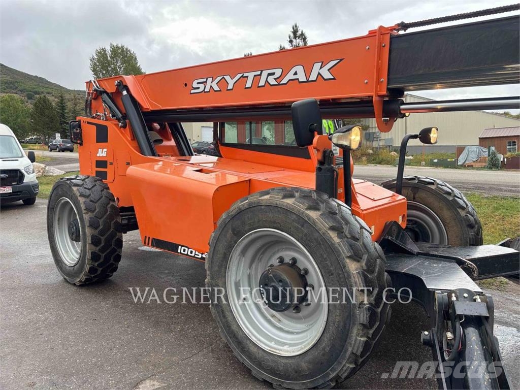 SkyTrak 10054 T4F Teleszkópos rakodók