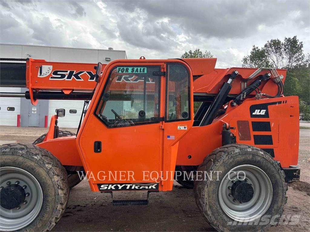 SkyTrak 1054 Teleszkópos rakodók
