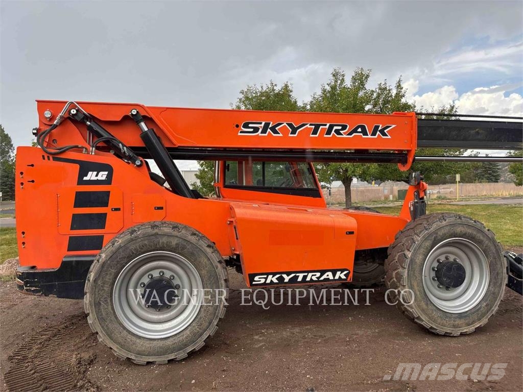 SkyTrak 1054 Teleszkópos rakodók