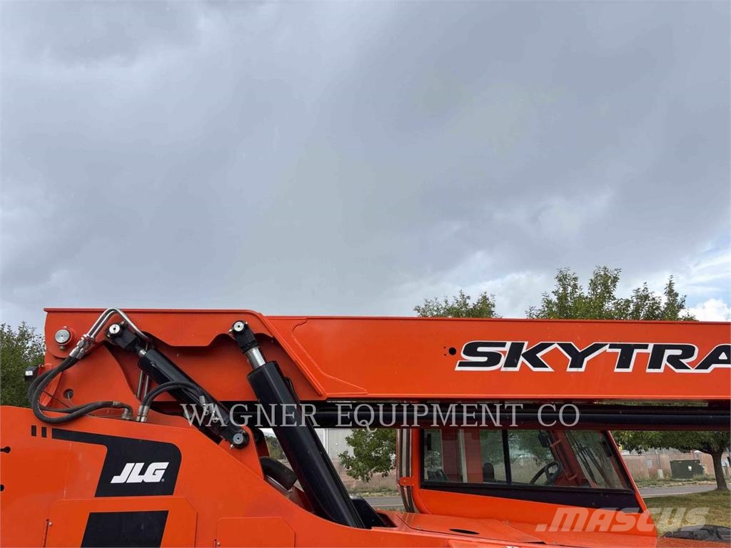 SkyTrak 1054 Teleszkópos rakodók