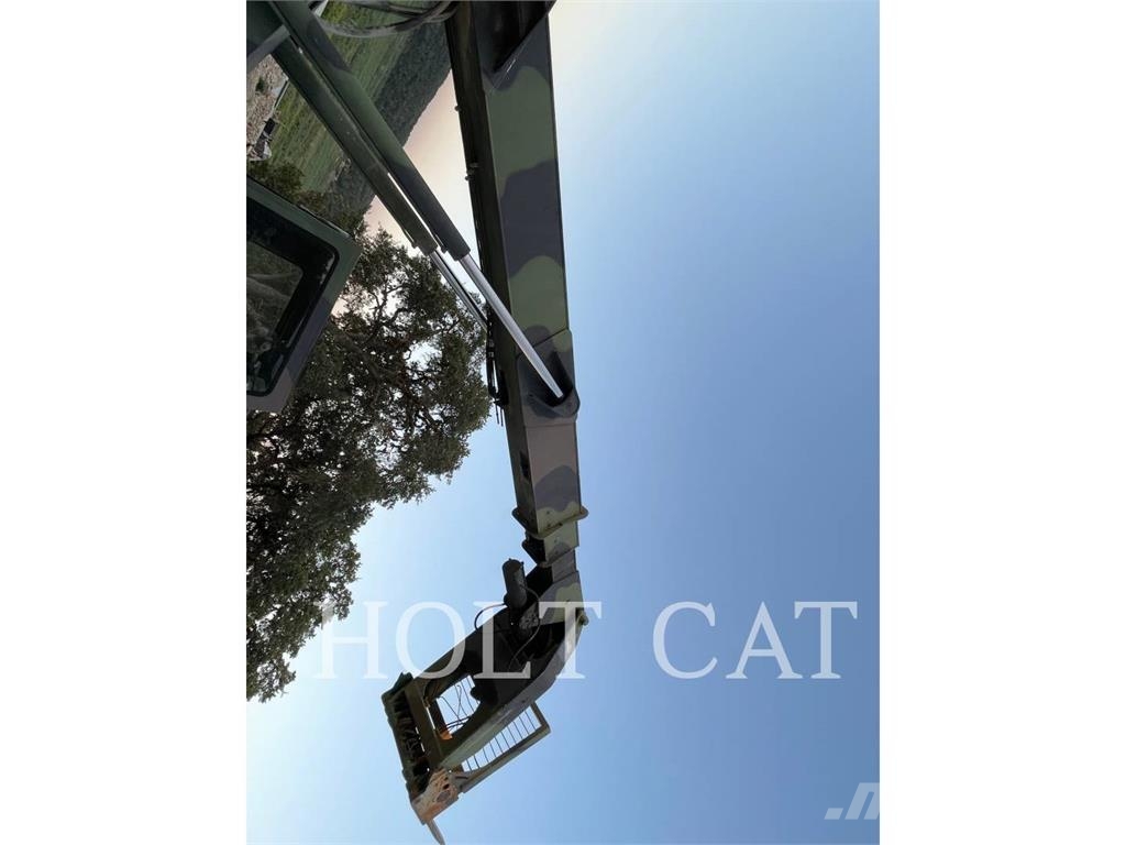 SkyTrak 6000M Telescopic handlers
