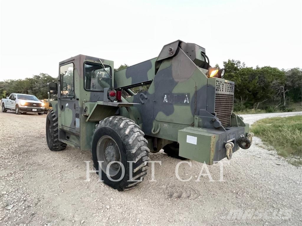 SkyTrak 6000M Telescopic handlers
