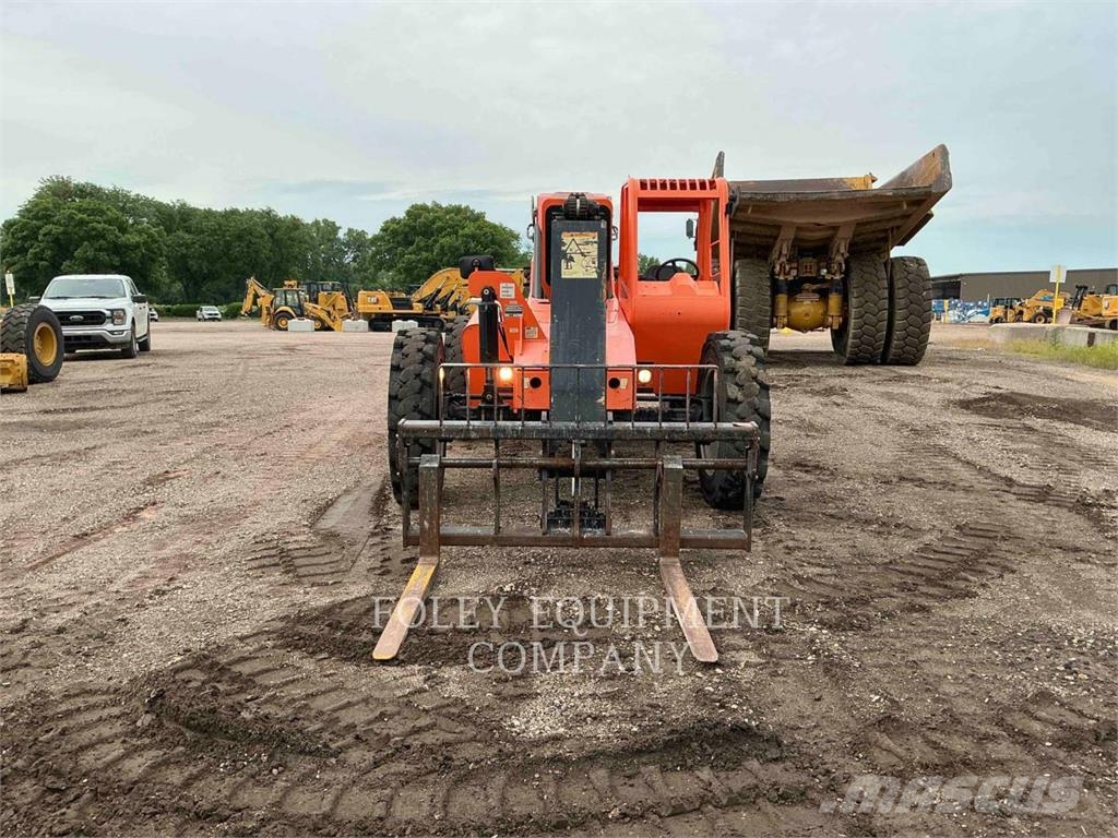 SkyTrak 6042O Telescopic handlers