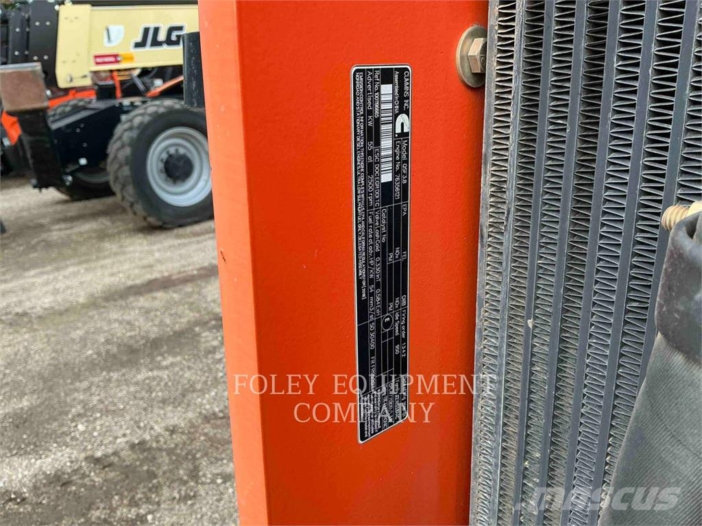SkyTrak 6042O Telescopic handlers