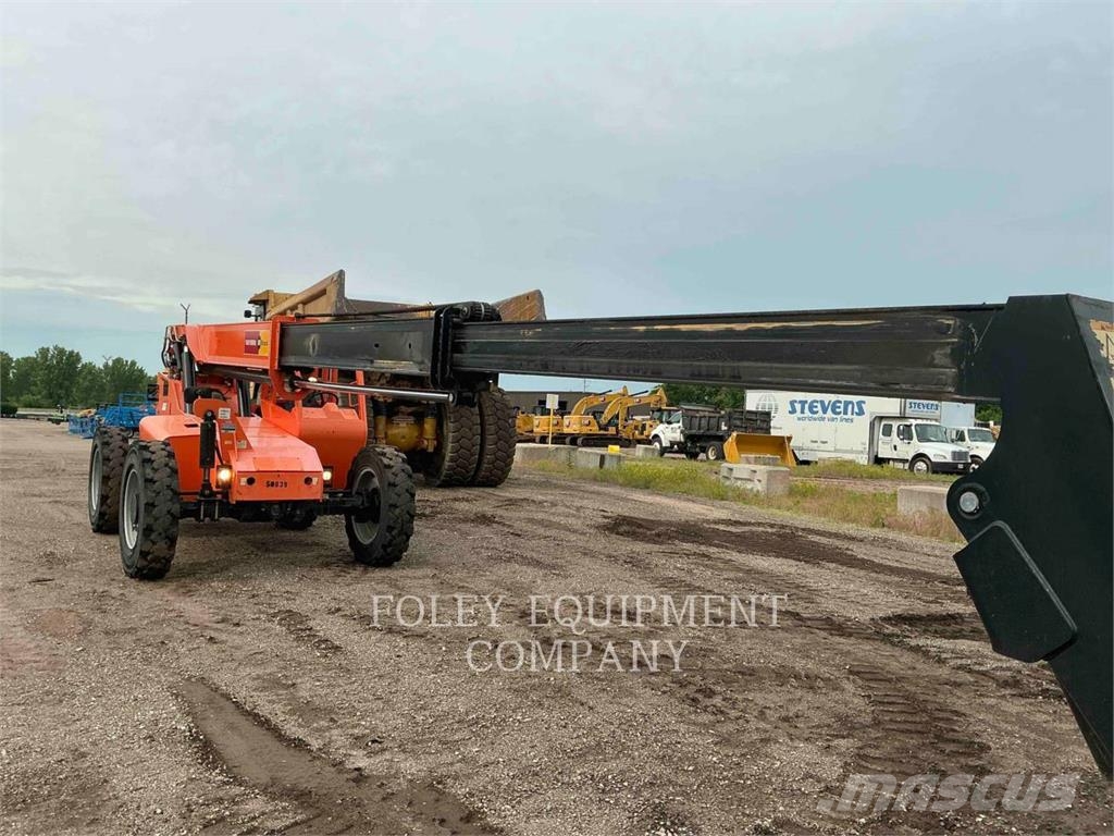 SkyTrak 6042O Telescopic handlers