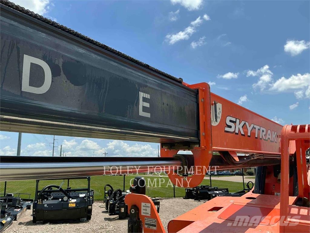 SkyTrak 8042O Telescopic handlers