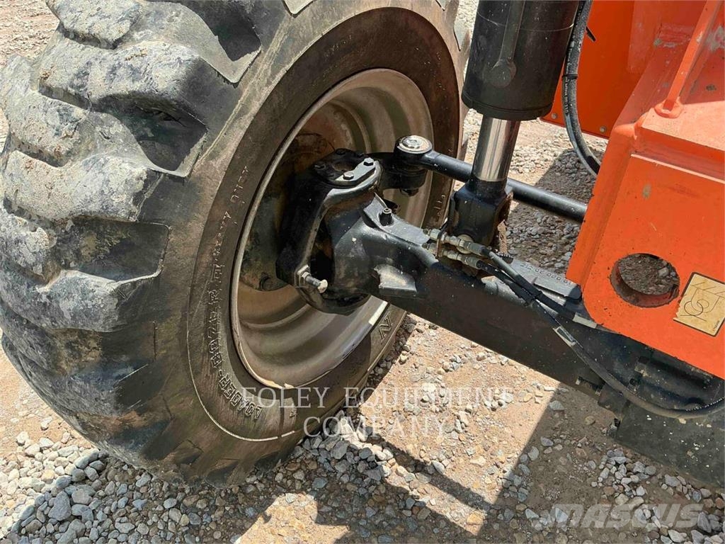 SkyTrak 8042O Telescopic handlers