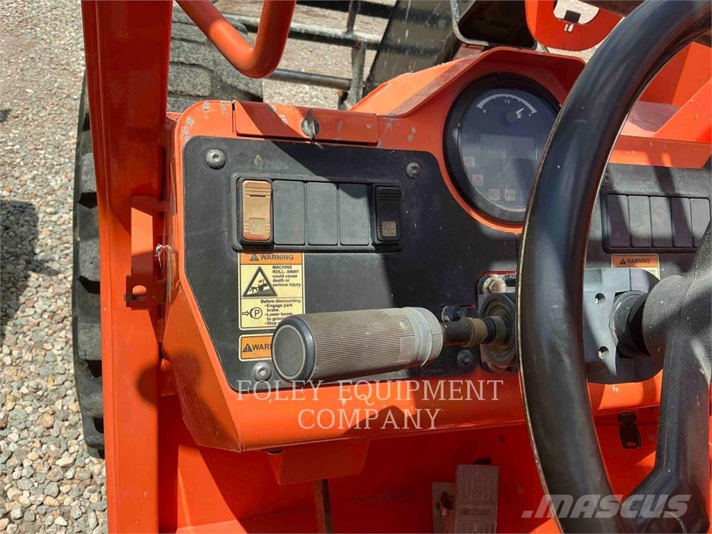 SkyTrak 8042O Telescopic handlers