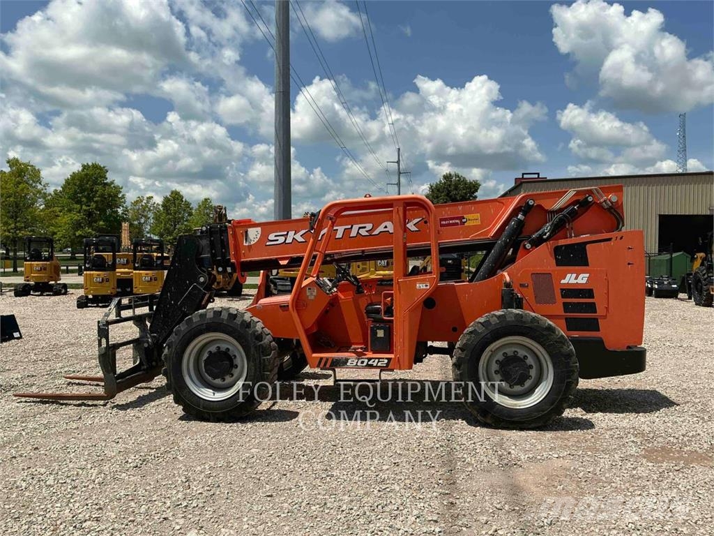 SkyTrak 8042O Telescopic handlers