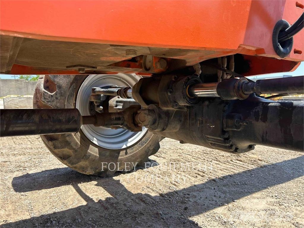 SkyTrak 8042O Telescopic handlers
