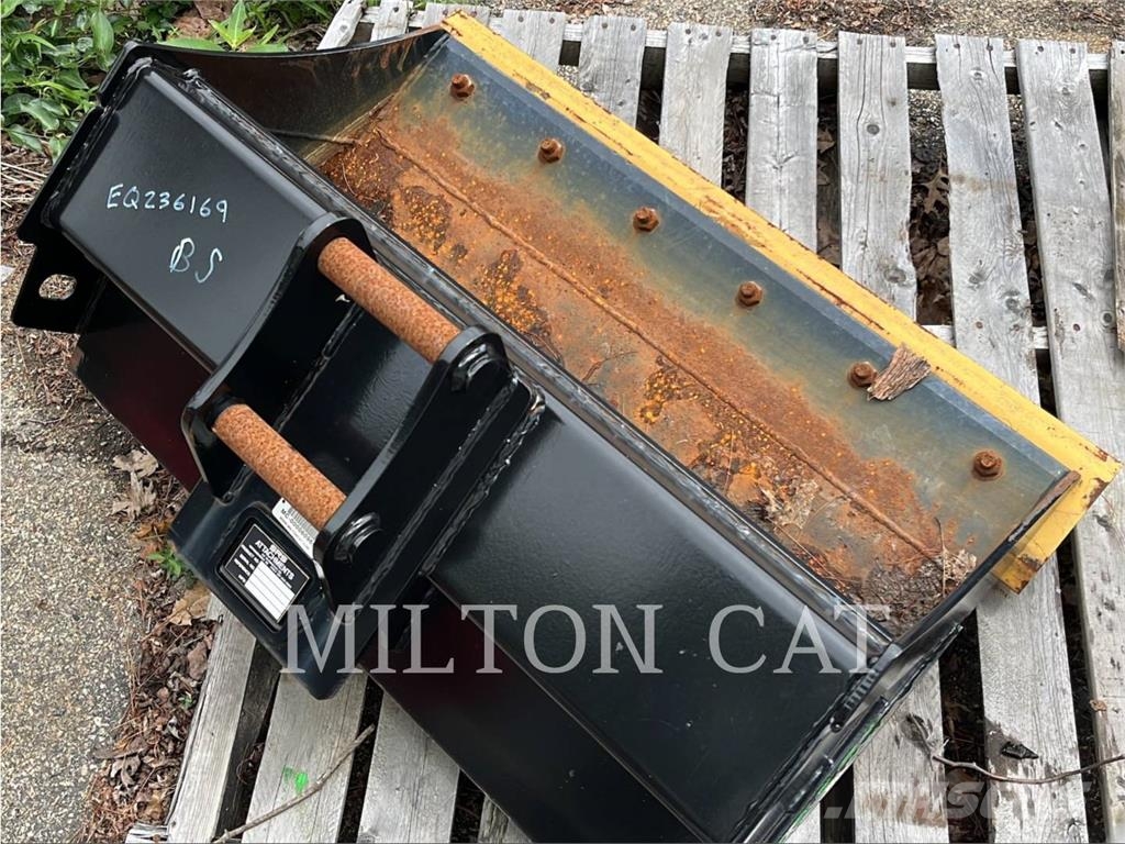 SRS 302.7 36 DITCH CLEANING BUCKET Buckets