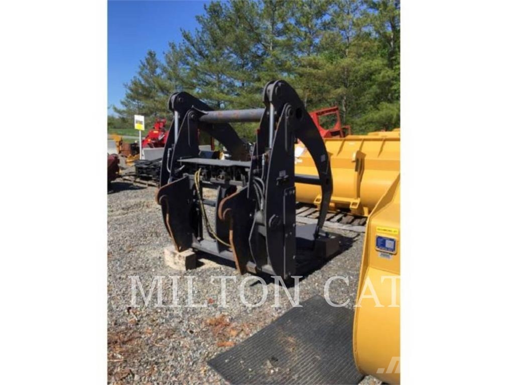 SWL LOG FORKS, VOLVO LINKAGE- PRICED REDUCED Vilice