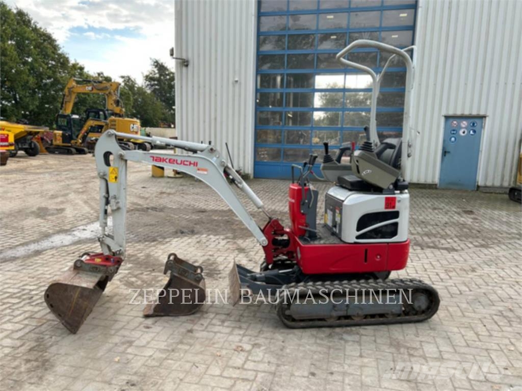 Takeuchi TB210R Bagri goseničarji