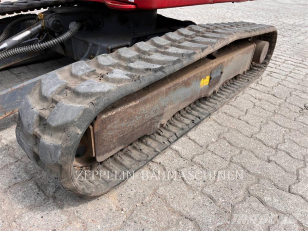 Takeuchi TB225 Εκσκαφείς με ερπύστριες