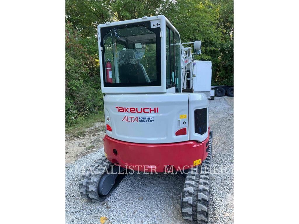 Takeuchi TB335R Pelle sur chenilles
