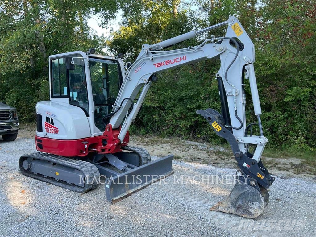 Takeuchi TB335R Pelle sur chenilles
