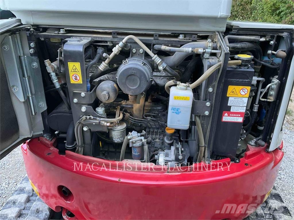 Takeuchi TB335R Pelle sur chenilles