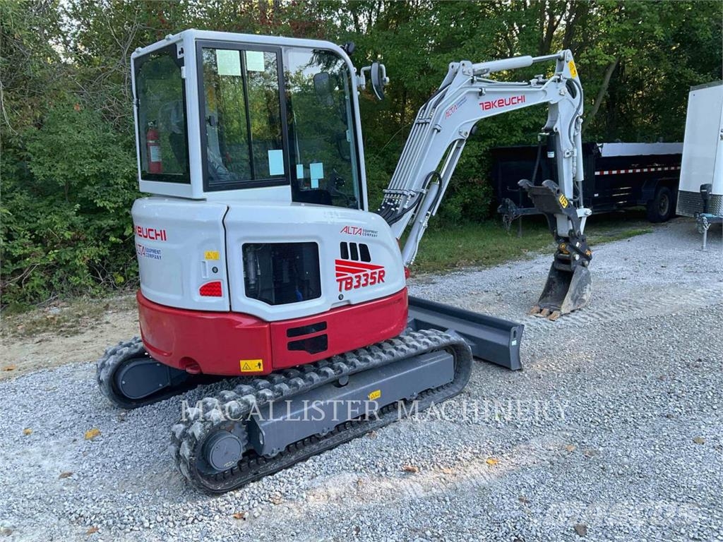 Takeuchi TB335R Pelle sur chenilles