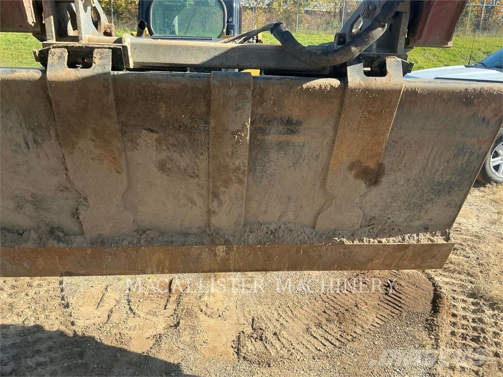 Takeuchi TL10 Larvebåndslæssere