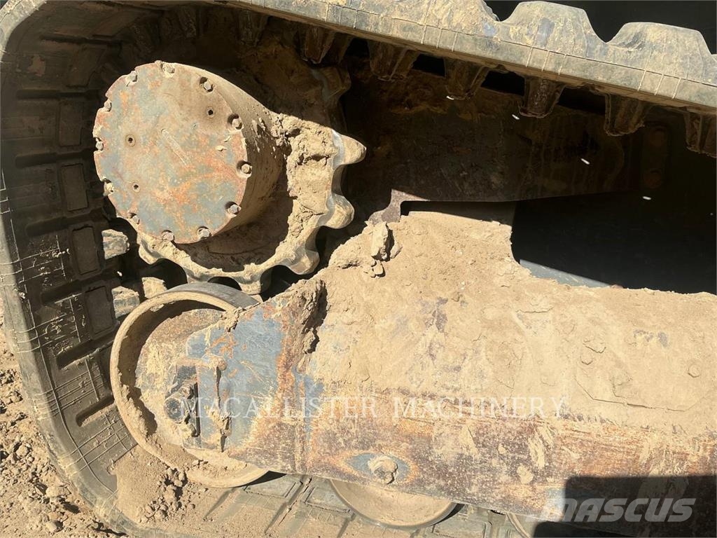 Takeuchi TL10 Larvebåndslæssere