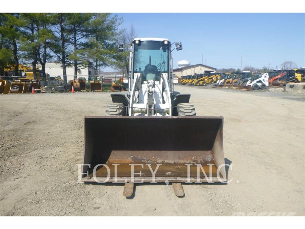 Takeuchi TW80 Cargadoras sobre ruedas