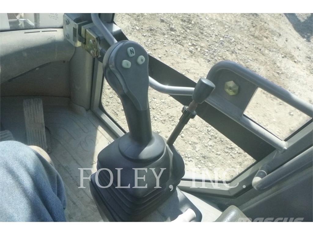 Takeuchi TW80 Cargadoras sobre ruedas