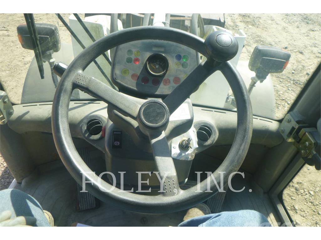 Takeuchi TW80 Cargadoras sobre ruedas