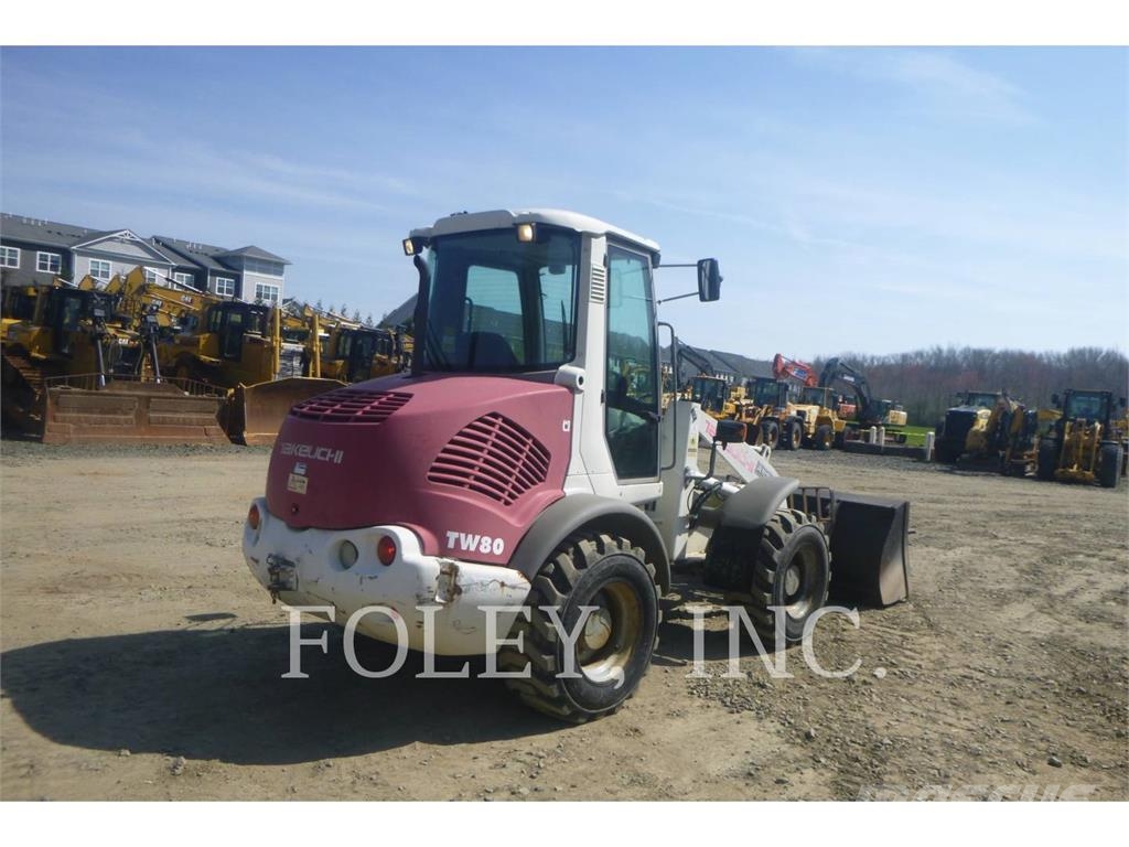 Takeuchi TW80 Cargadoras sobre ruedas