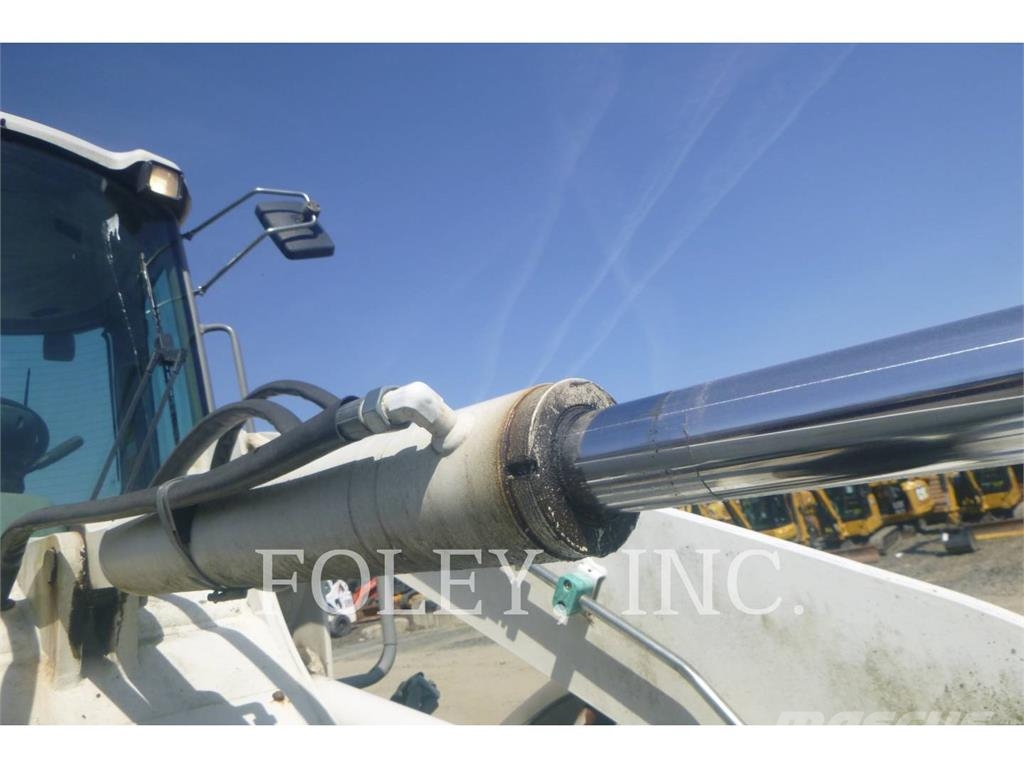 Takeuchi TW80 Cargadoras sobre ruedas