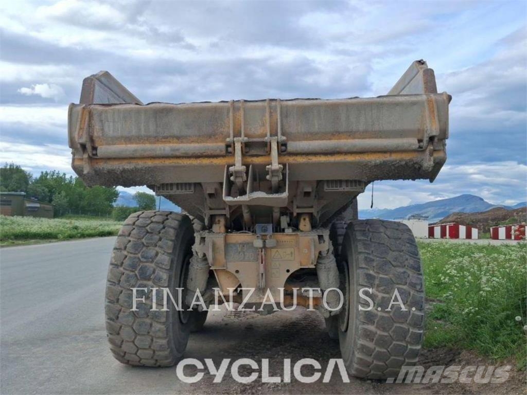 Volvo 2566 Дъмпери/моторни превозни средства