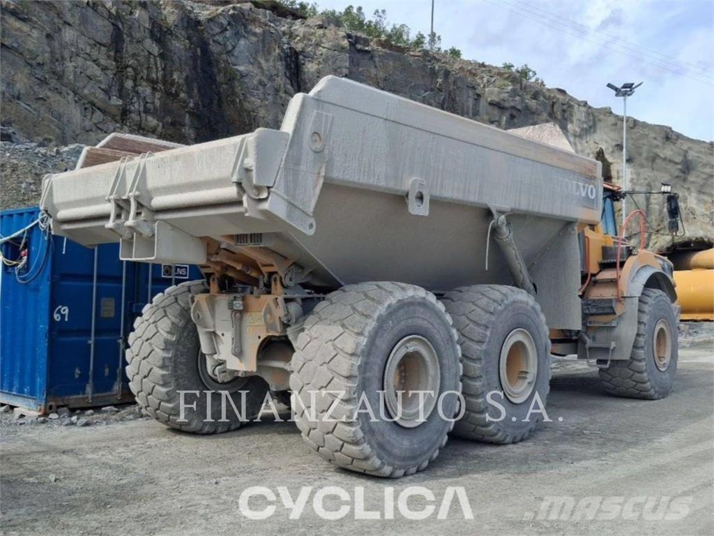 Volvo 2566 Дъмпери/моторни превозни средства