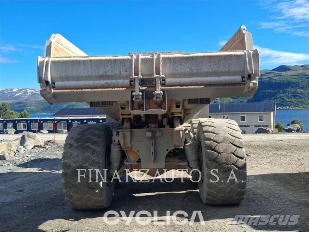 Volvo 2566 Дъмпери/моторни превозни средства