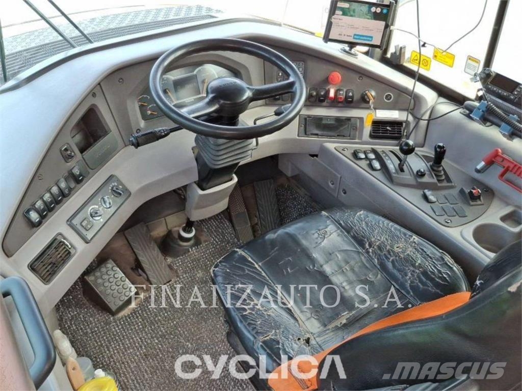 Volvo 2566 Дъмпери/моторни превозни средства