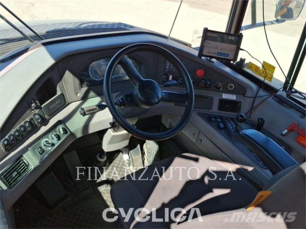 Volvo 2566 Дъмпери/моторни превозни средства