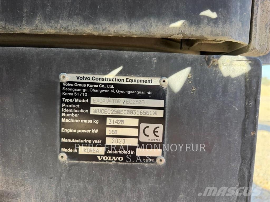 Volvo 326 Pelle sur chenilles