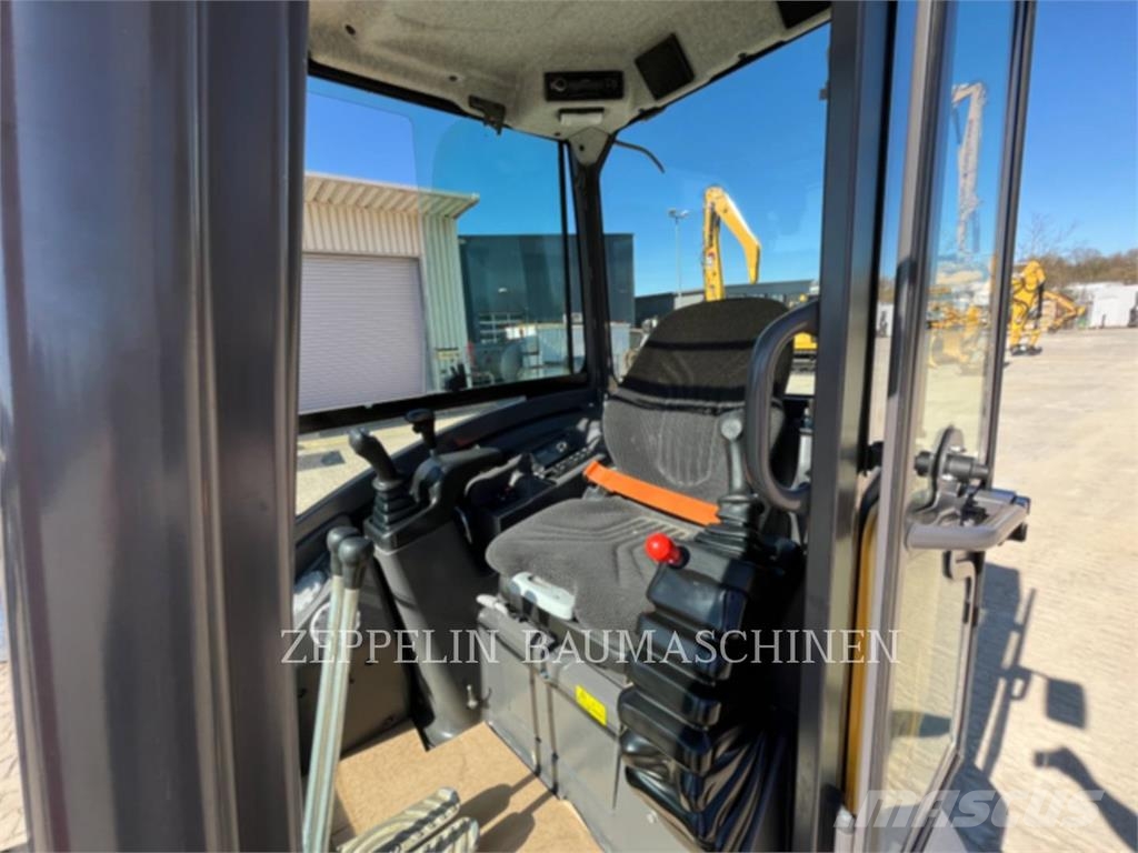 Volvo CONST. EQUIP. NA, INC. EC25 Crawler excavators