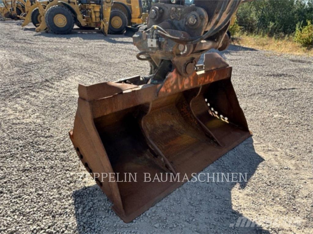 Volvo CONST. EQUIP. NA, INC. EC220E Excavadoras de cadenas
