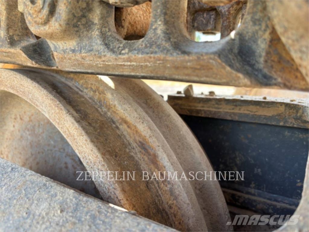 Volvo CONST. EQUIP. NA, INC. EC220E Excavadoras de cadenas