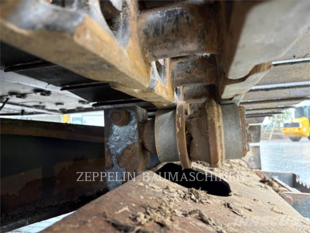Volvo CONST. EQUIP. NA, INC. EC180E Bagri goseničarji