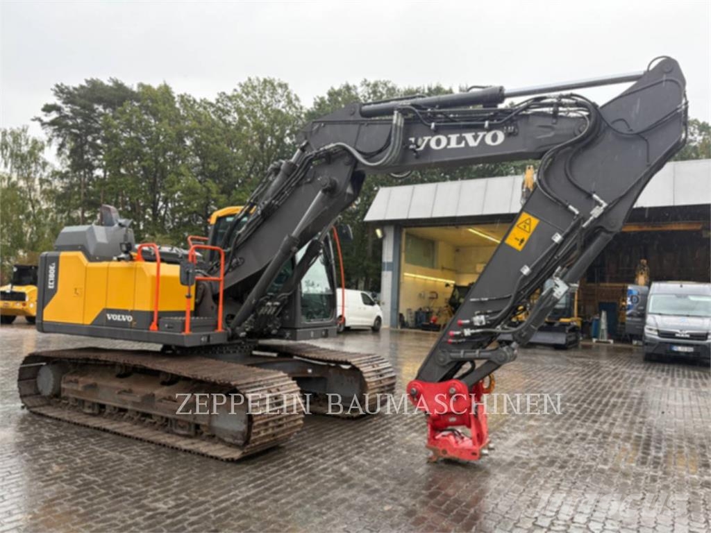 Volvo CONST. EQUIP. NA, INC. EC180E Bagri goseničarji