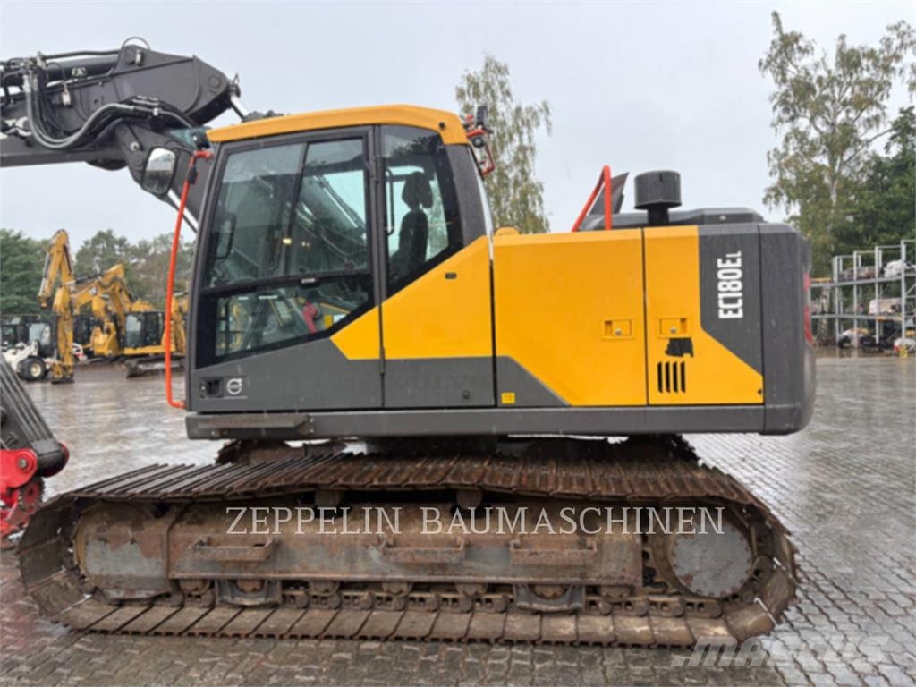 Volvo CONST. EQUIP. NA, INC. EC180E Bagri goseničarji