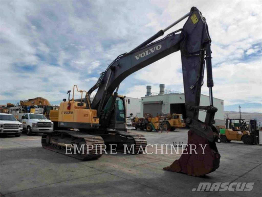 Volvo CONST. EQUIP. NA, INC. EC305CL 대형 굴삭기 29톤 이상