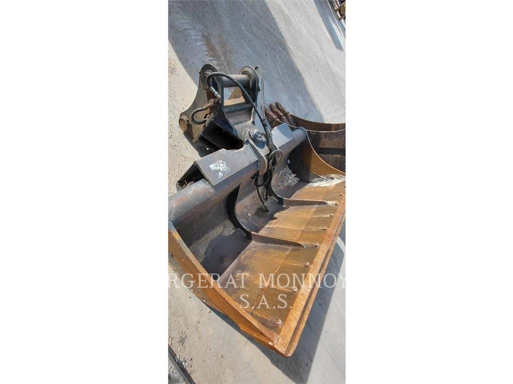 Volvo EC250 حفارات زحافة