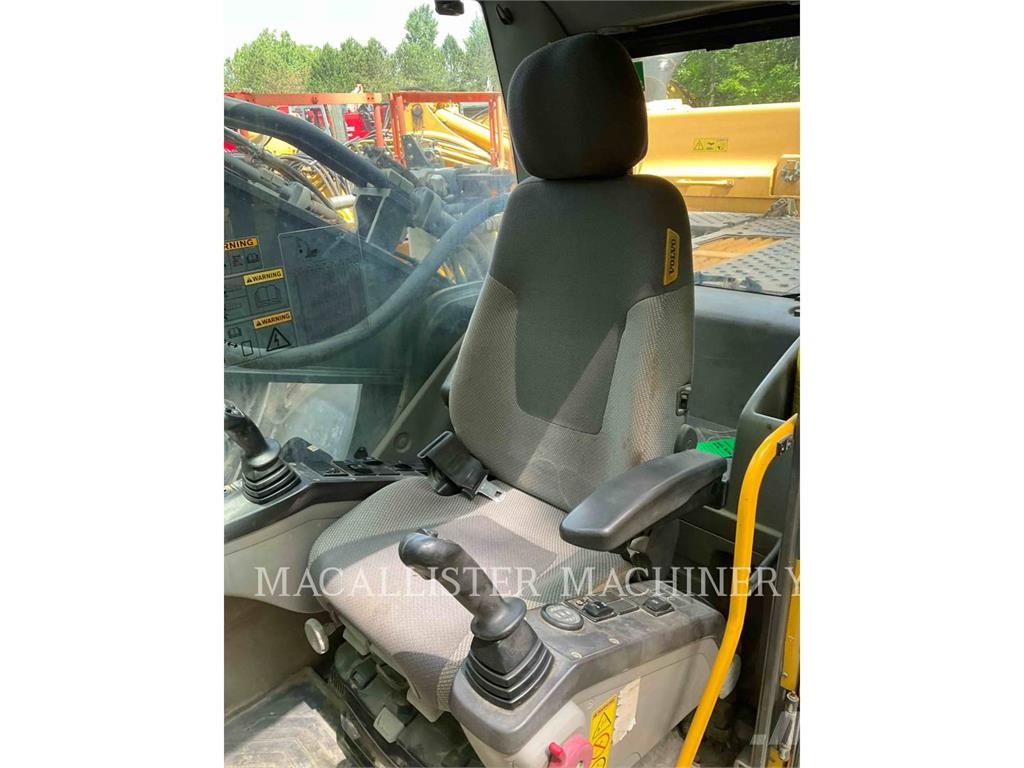 Volvo EC480DL Kāpurķēžu ekskavatori